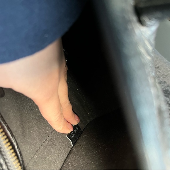 Authentic Celine Nano Luggage Crossbody - Picture 4 of 11